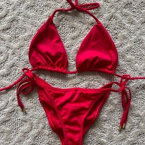 Praia bright red bikini set